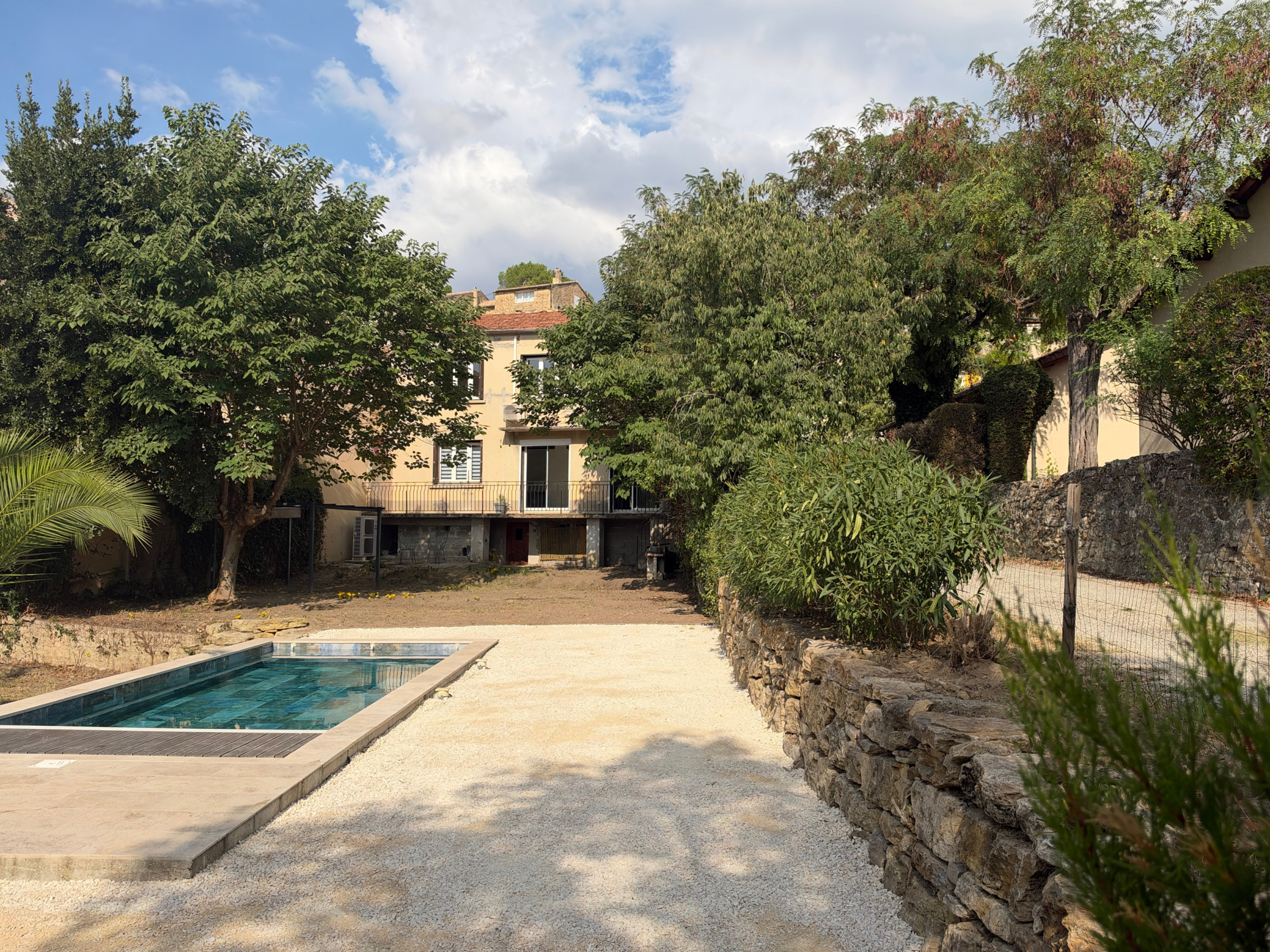 Maison de Village avec piscine à 10 mn de Vaison La Romaine