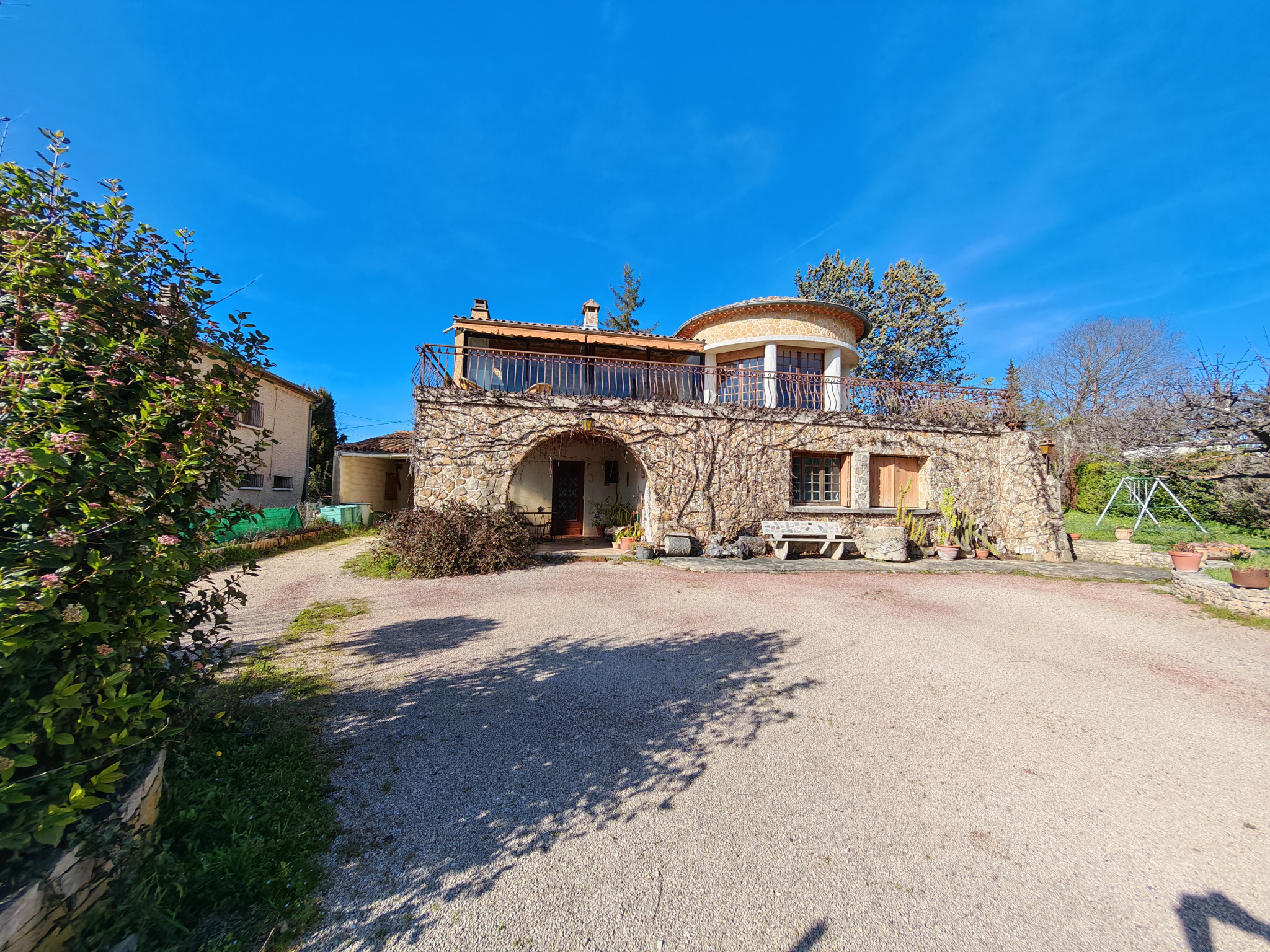 Maison 9 pièces 235m2