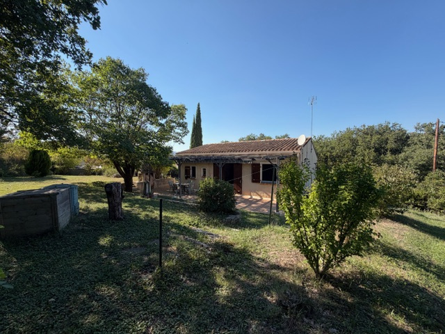 Maison 90 m2 au calme proche de Vaison