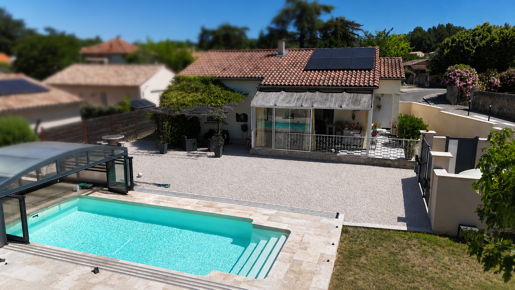 Villa de plain-pied avec piscine à pied du centre de Vaison-la-Romaine